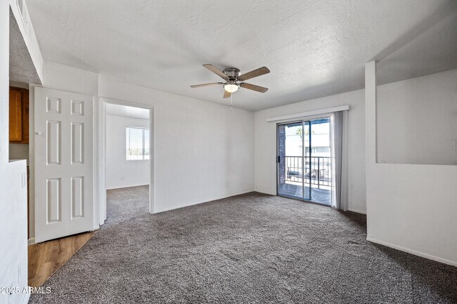 Building Photo - 16602 N 25th St