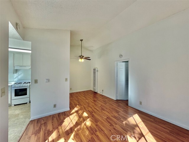 Building Photo - 1130 Newport Ave