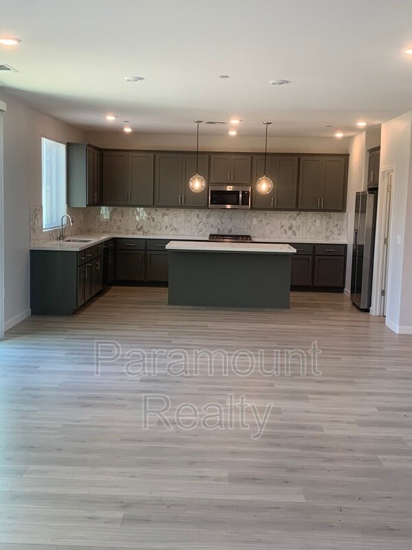 Building Photo - 886 Shearwater Rd