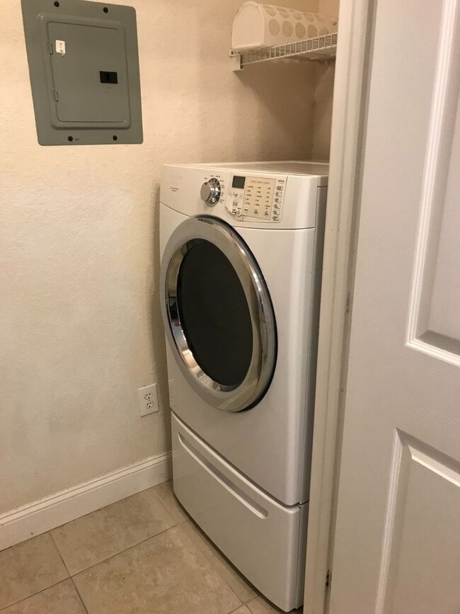 Foto del edificio - 3593CR#431(75)