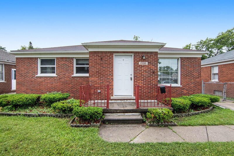 Primary Photo - 17050 Juliana Ave