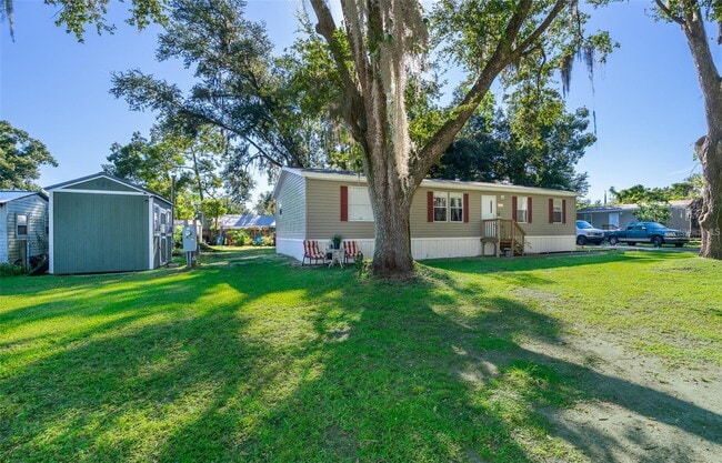 Building Photo - 1621 Tangerine St