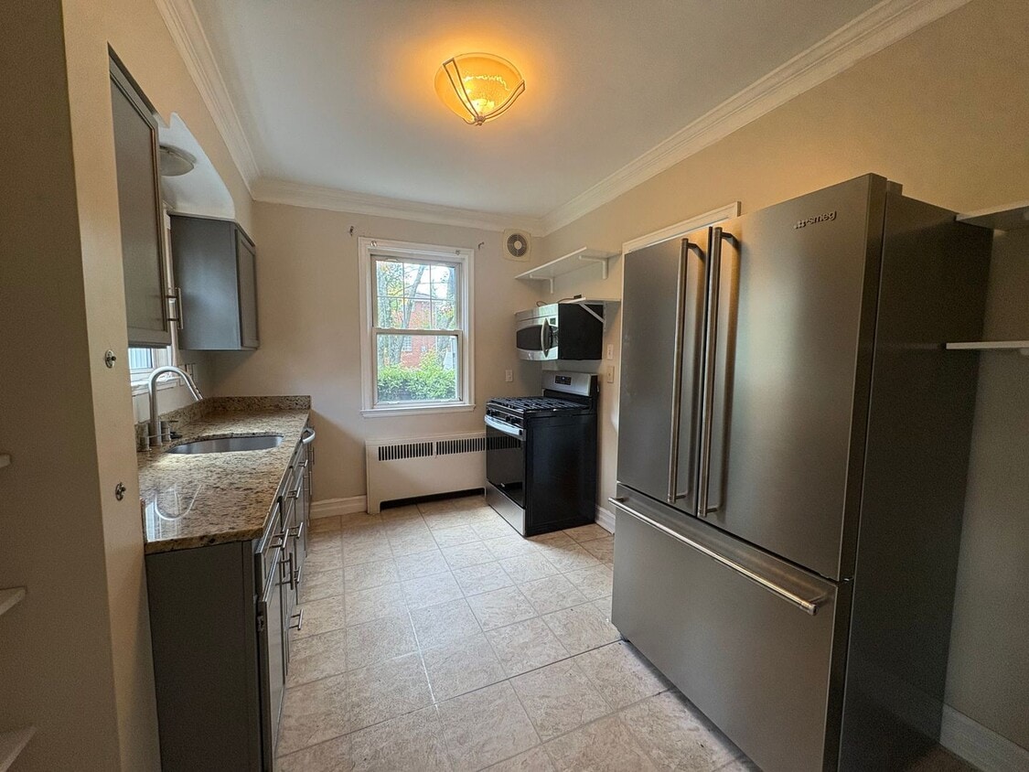 Photo - 108 Bellevue Road