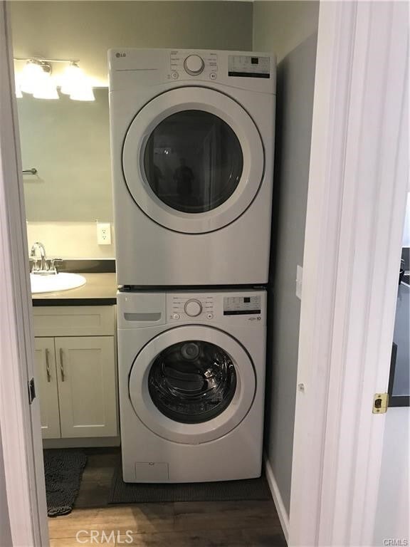 Building Photo - 6174 Moon Pl