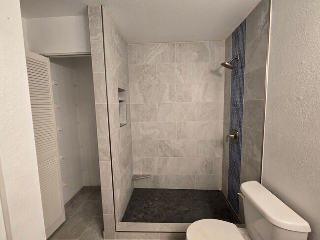 Foto del edificio - 68-3890 Lua Kula St. #2607