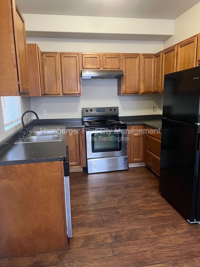 Foto del edificio - 803 W Knox Ave