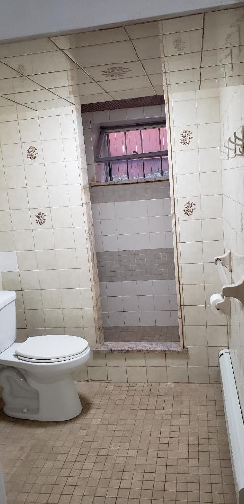 Foto del edificio - 8722 17th Ave