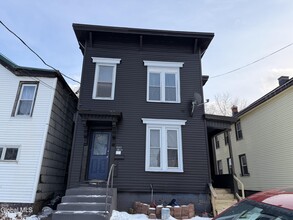 Building Photo - 51 Arch St