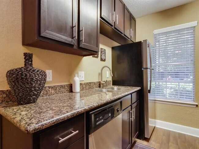 Building Photo - 4101 E NASA Pkwy