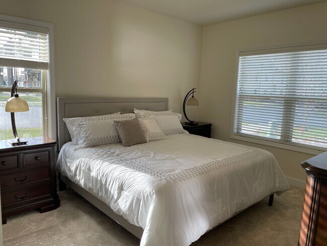 Foto del edificio - 910 West Creek Lane