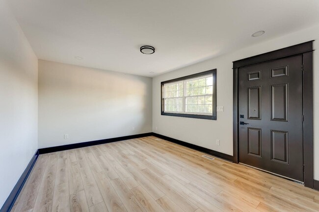 Foto del edificio - 2436 Belvedere Ave