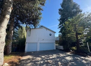 Building Photo - 105 Sea Terrace Way