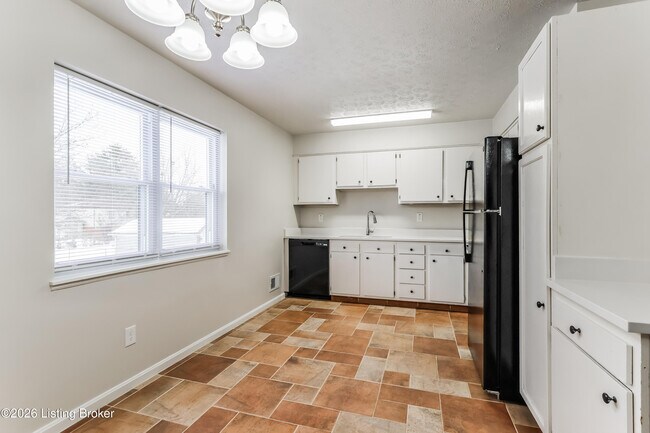 Foto del edificio - 8509 Gainsborough Dr