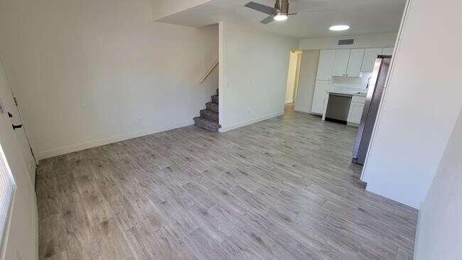 Foto del edificio - 6203 E Glencove St