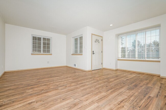 Foto del edificio - 3738 S Perry St