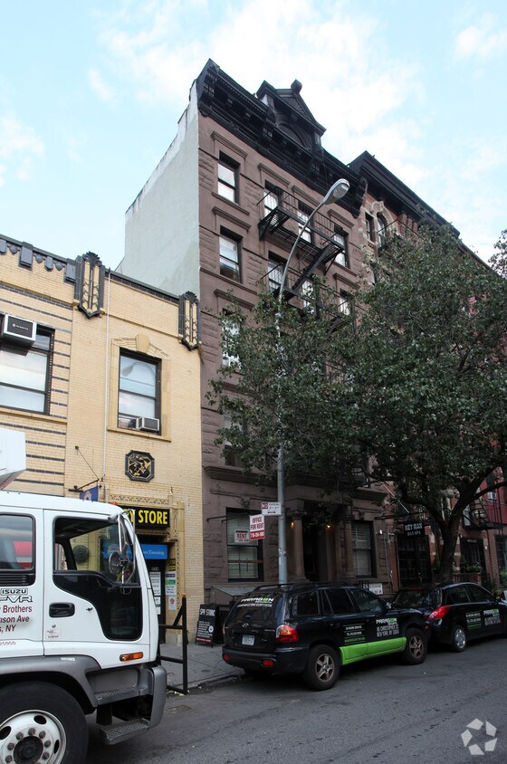 Foto del edificio - 226 W Fourth St