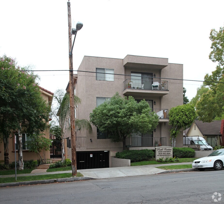 Foto del edificio - 819 S 6th St