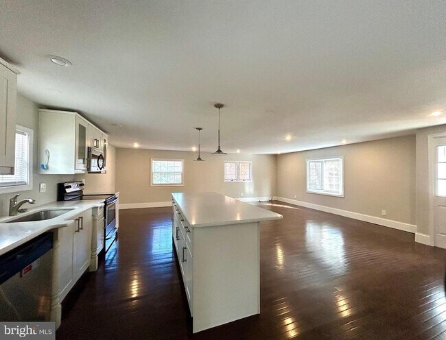 Foto del edificio - 2730 Old Cedar Grove Rd