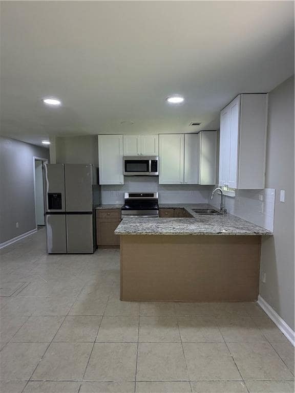 Building Photo - 4635 Lois Dr