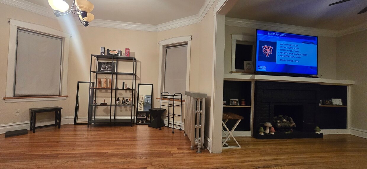 Foto principal - 4037 N Long Ave