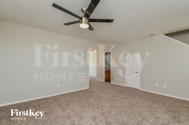 Building Photo - 6255 Sorpresa Ln