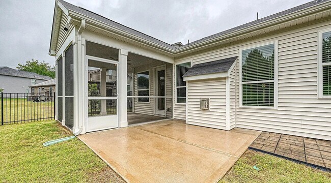 Foto del edificio - 2760 Berkhamstead Cir