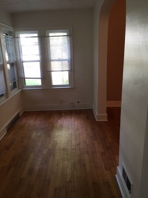 Building Photo - 507 S Franklin St