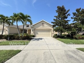 Building Photo - 2215 Parrot Fish Dr