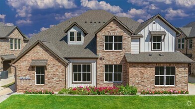 Building Photo - 129 Park Place Cir