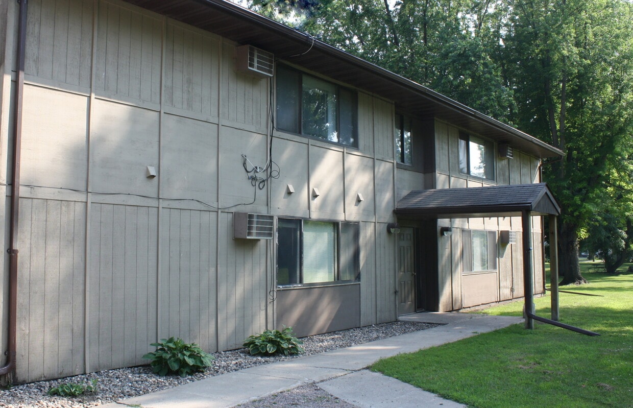 150 Wayne St Unit 6, Maynard, MN 56260 Apartments in Maynard, MN