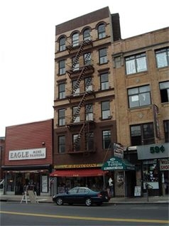 Primary Photo - 2997 Third Ave