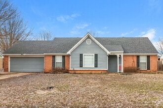 Building Photo - 7165 Redfern Dr