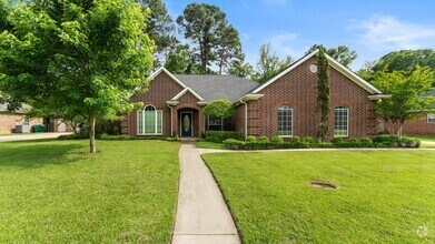 Building Photo - 2705 Landon Ln