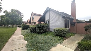Building Photo - 5057 Abuela Dr