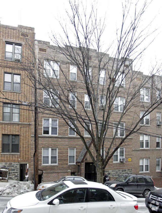 Foto del edificio - 261 E 237th