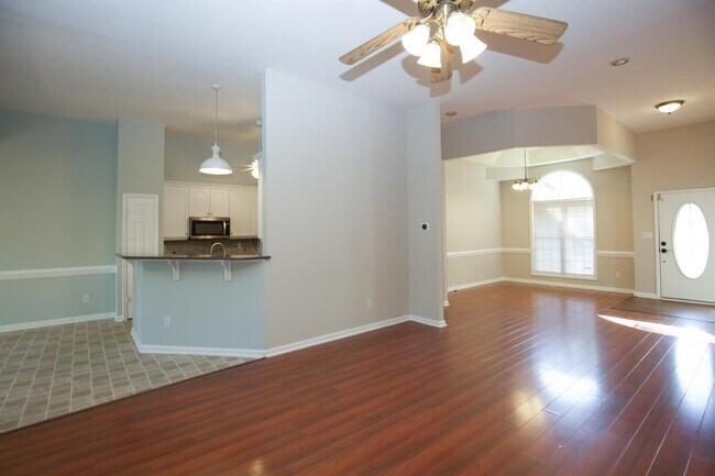 Foto del edificio - 26 Tahoe Cir