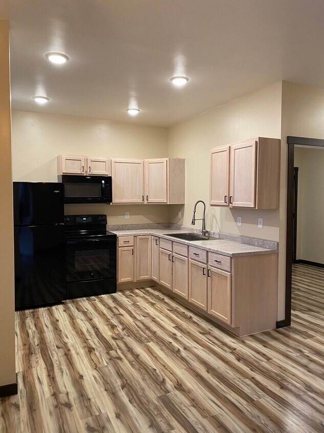 2315 Lismore Rd Unit D, Duluth, MN 55804 Apartments in Duluth, MN