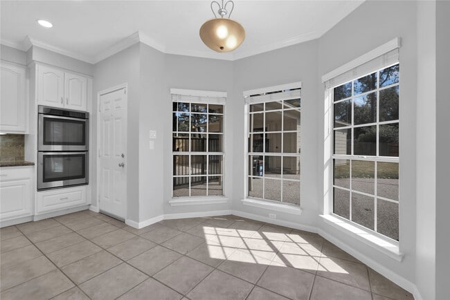 Building Photo - 4422 Brook Shadow Dr