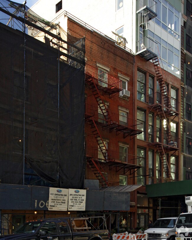 Building Photo - 47 Bond St