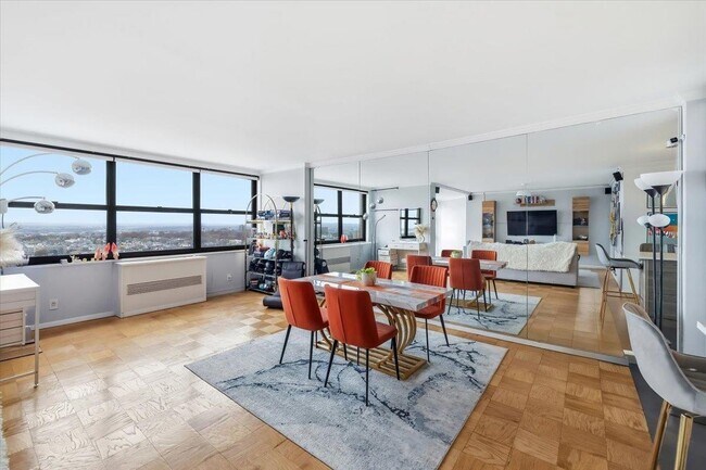 Building Photo - 7000 JFK Blvd E