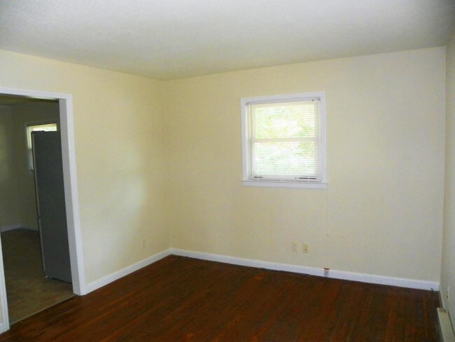 Building Photo - 3401 Martin Ave