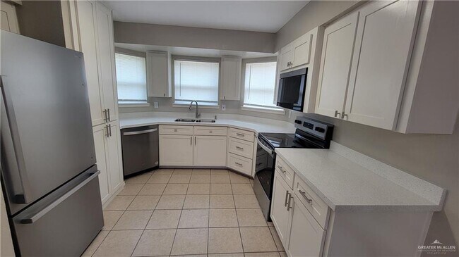 Building Photo - 16 N 31st St