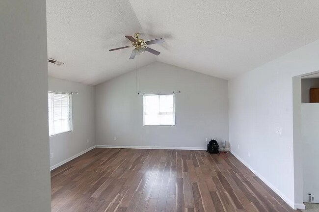 Foto del edificio - 3905 Shepway Loop