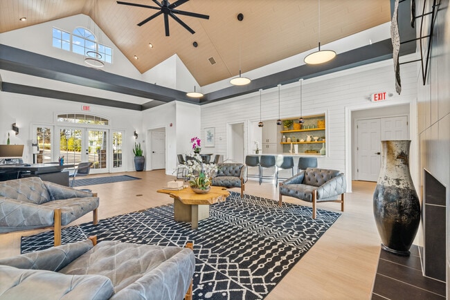 Foto del edificio - The Waterford