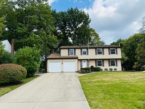 Building Photo - 5601 Sunset Dr