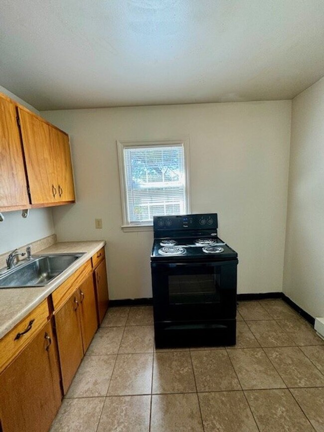 Building Photo - Apartment for Rent in Bridgewater