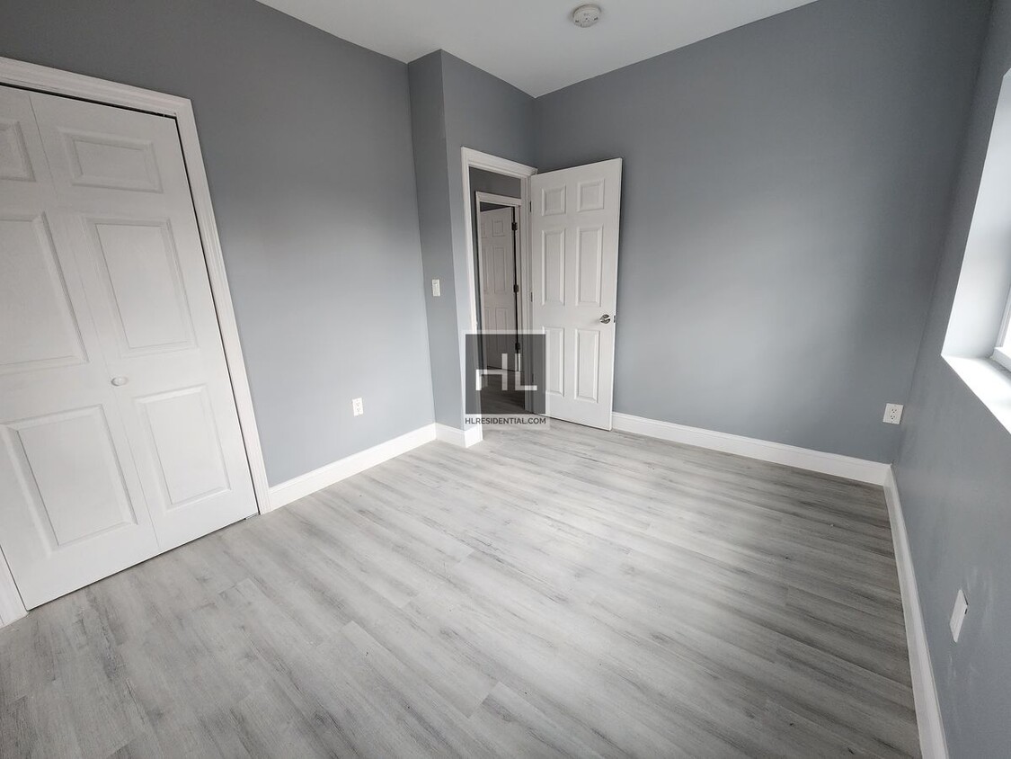 ROSEDALE AVENUE Room for Rent in The Bronx, NY