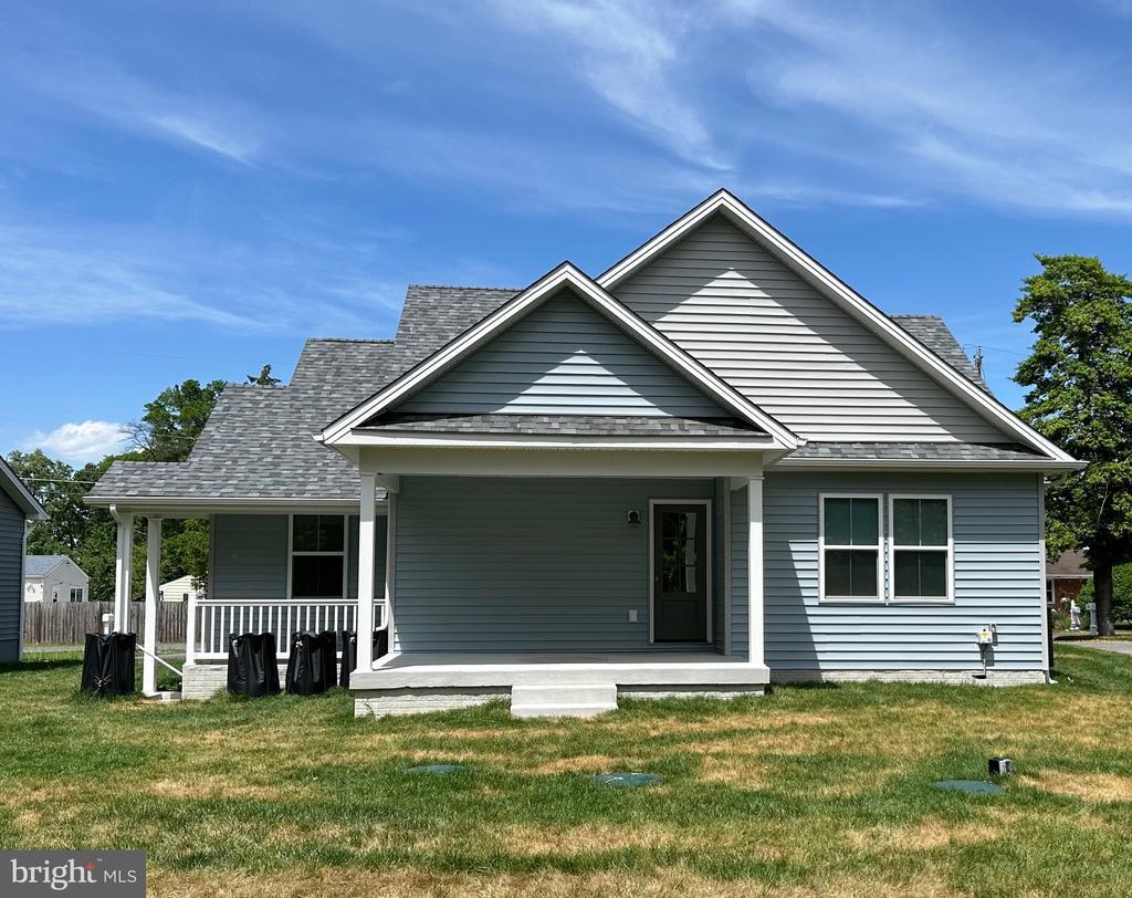 Building Photo - 1805 Parkside Dr