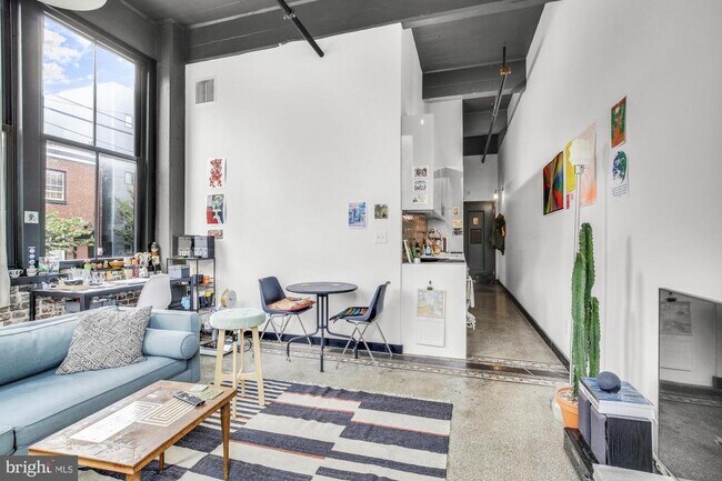 Foto del edificio - 1701 Tulip St