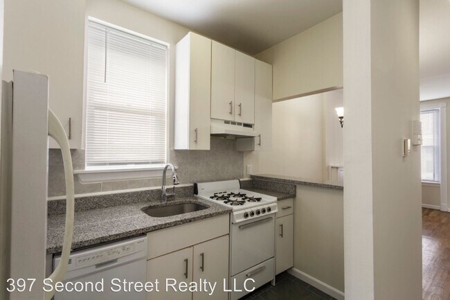 Building Photo - 397-399 2nd St